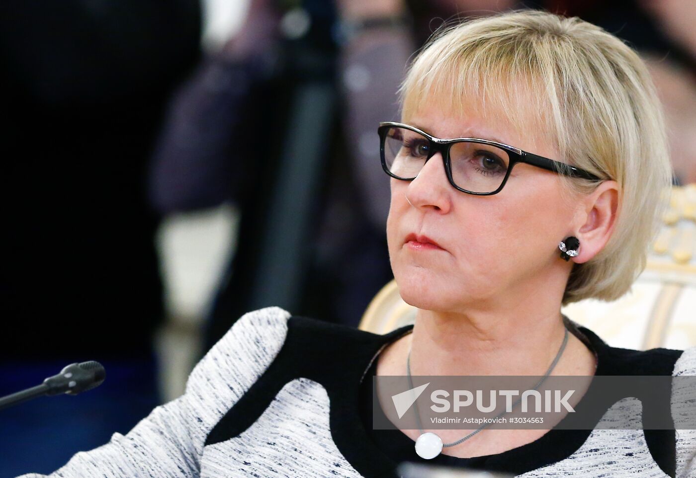 Sergei Lavrov meets with several officials in Moscow