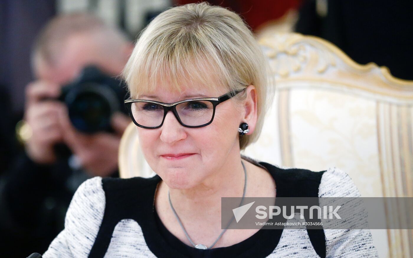 Sergei Lavrov meets with several officials in Moscow