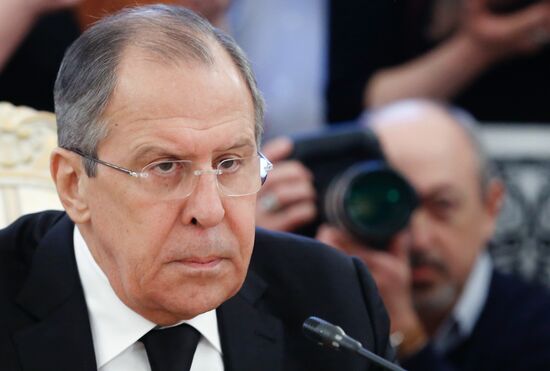 Sergei Lavrov meets with several officials in Moscow