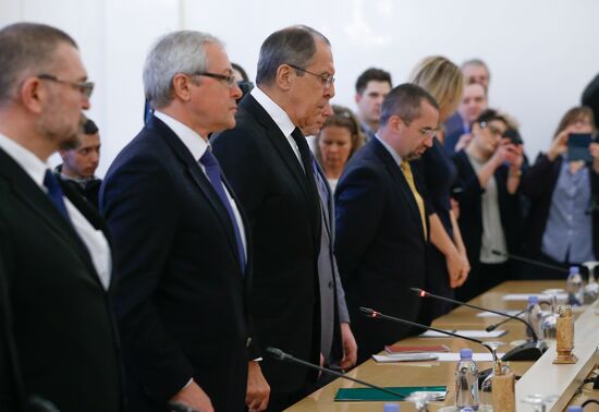 Sergei Lavrov meets with several officials in Moscow