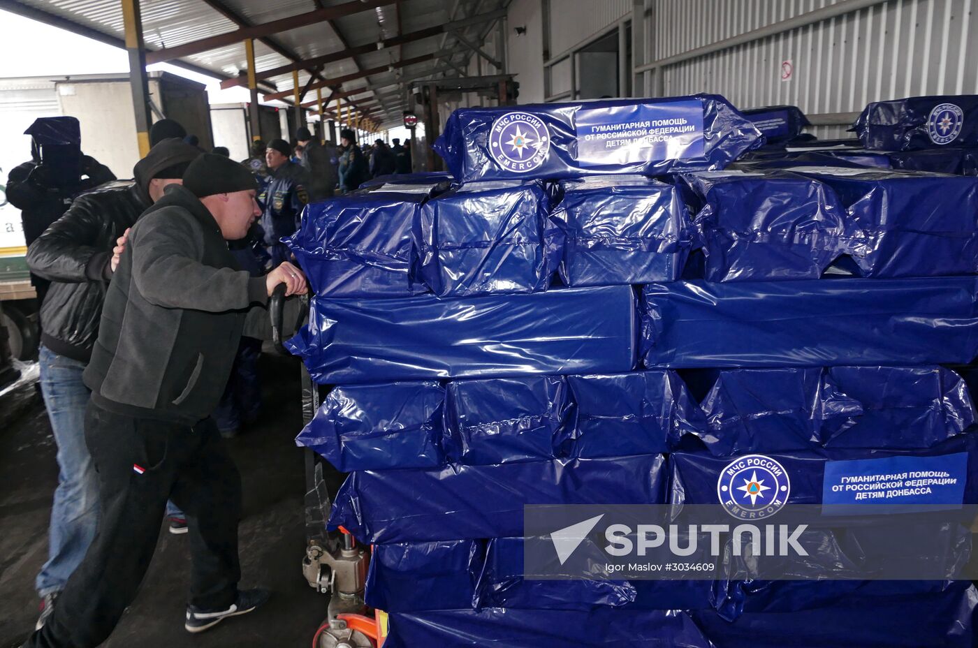 60th Russian humanitarian convoy arrives to Donetsk