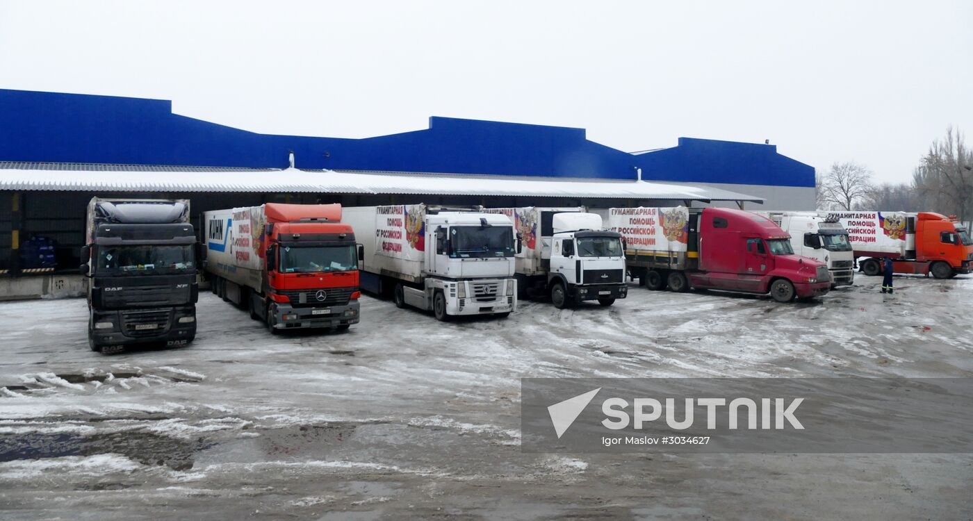 Russian humanitarian convoy arrives in Donetsk