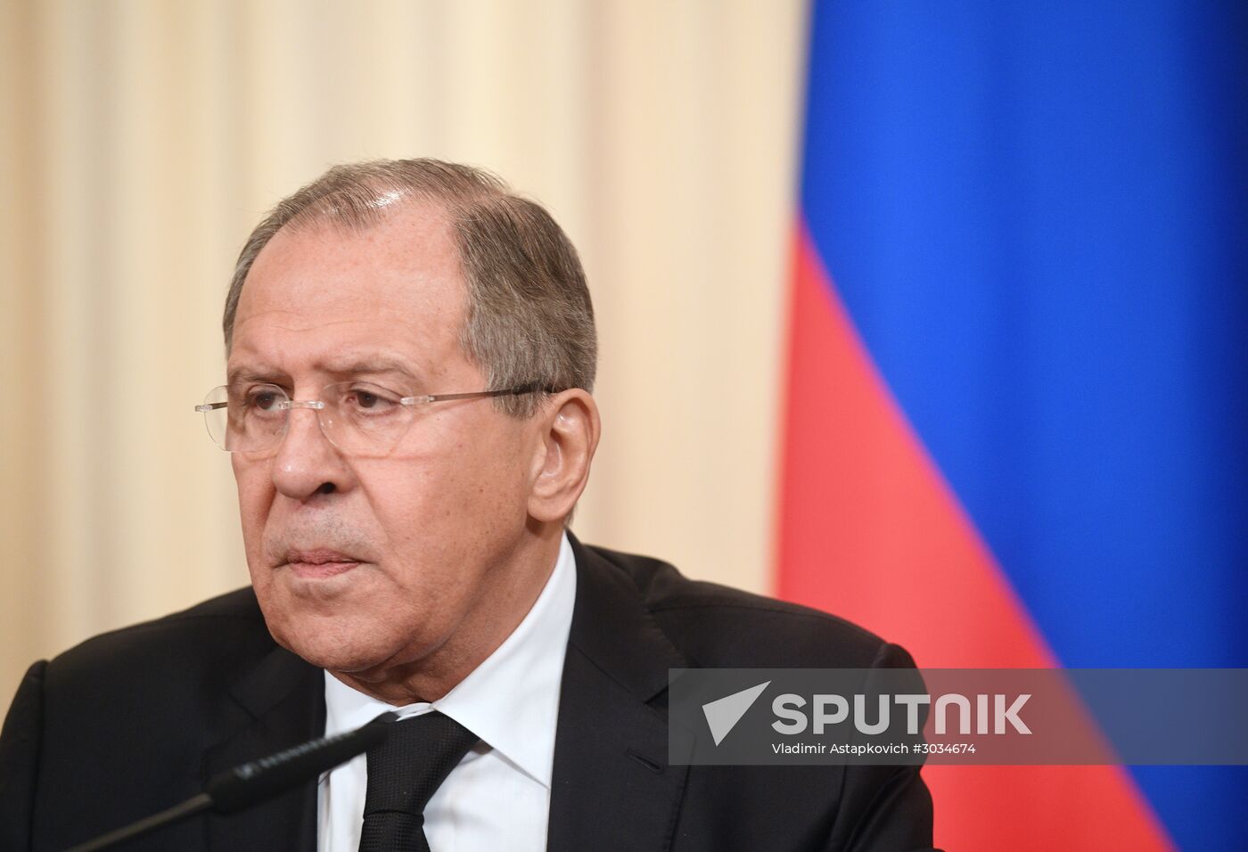 Sergei Lavrov meets with several officials in Moscow