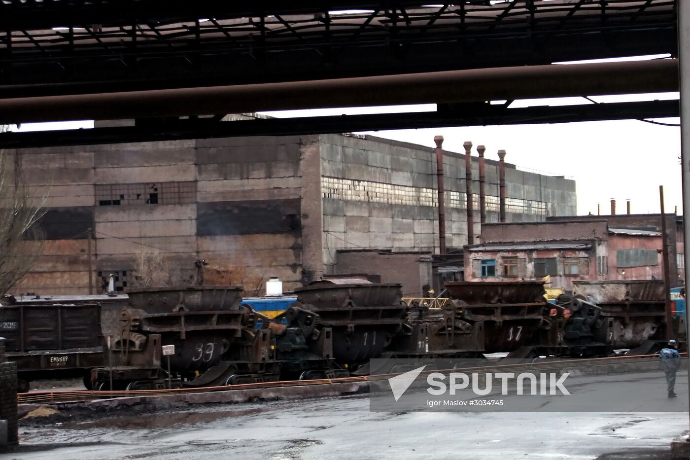 Yenakiyevo iron & steel works shut down in the Donetsk Region