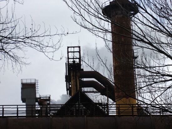 Yenakiyevo iron & steel works shut down in the Donetsk Region