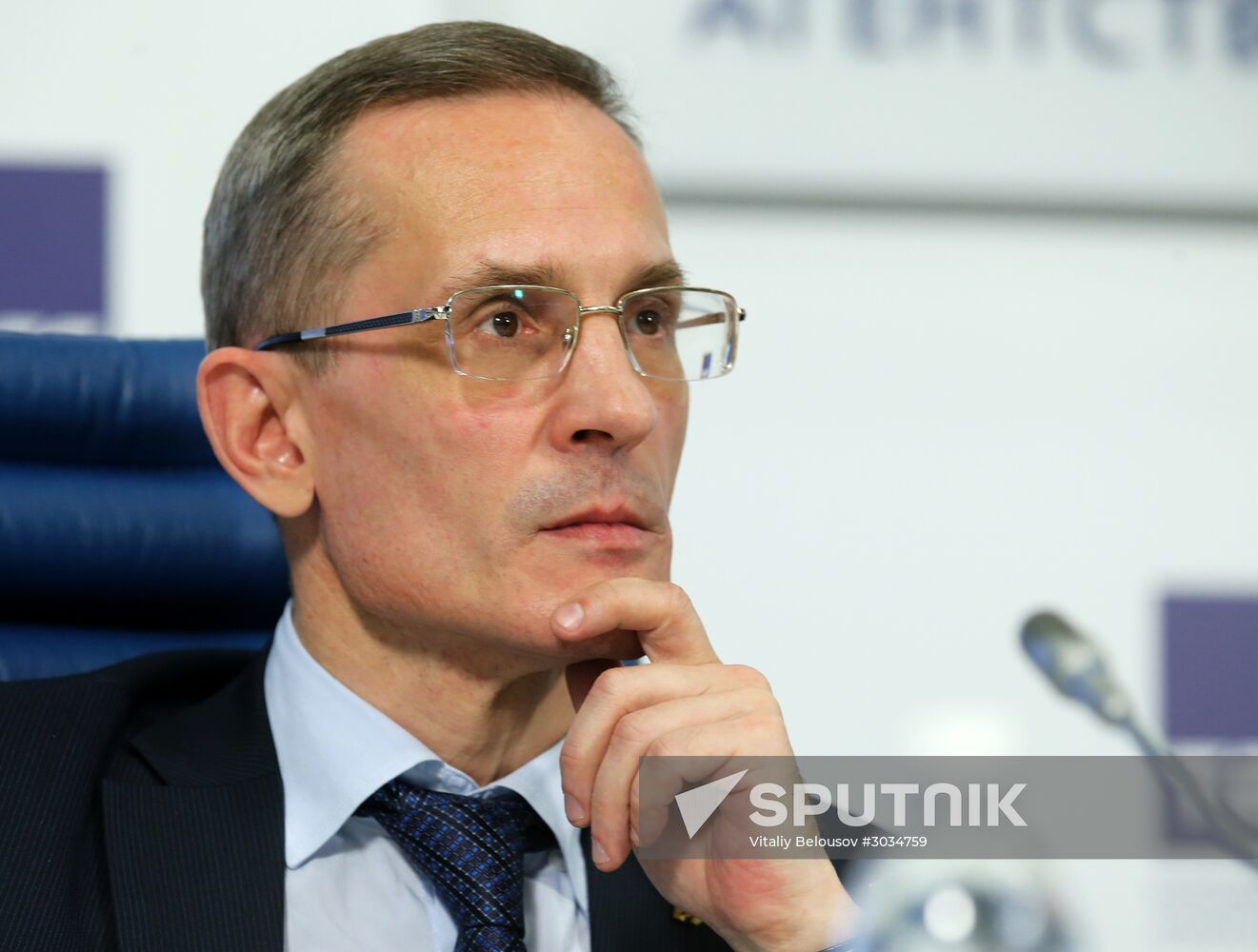 News conference on releasing Zakhar Prilepin's book "Platoon. The Officers and Volunteers of Russian Literature"
