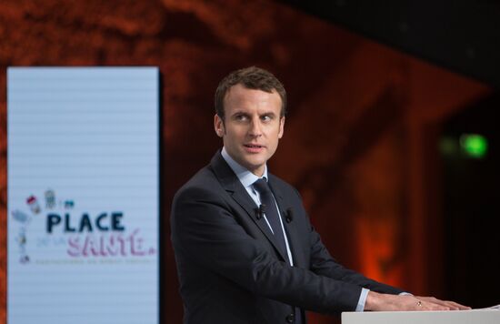 French presidential candidates make election speeches