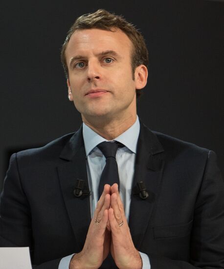 French presidential candidates make election speeches