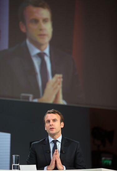 French presidential candidates make election speeches