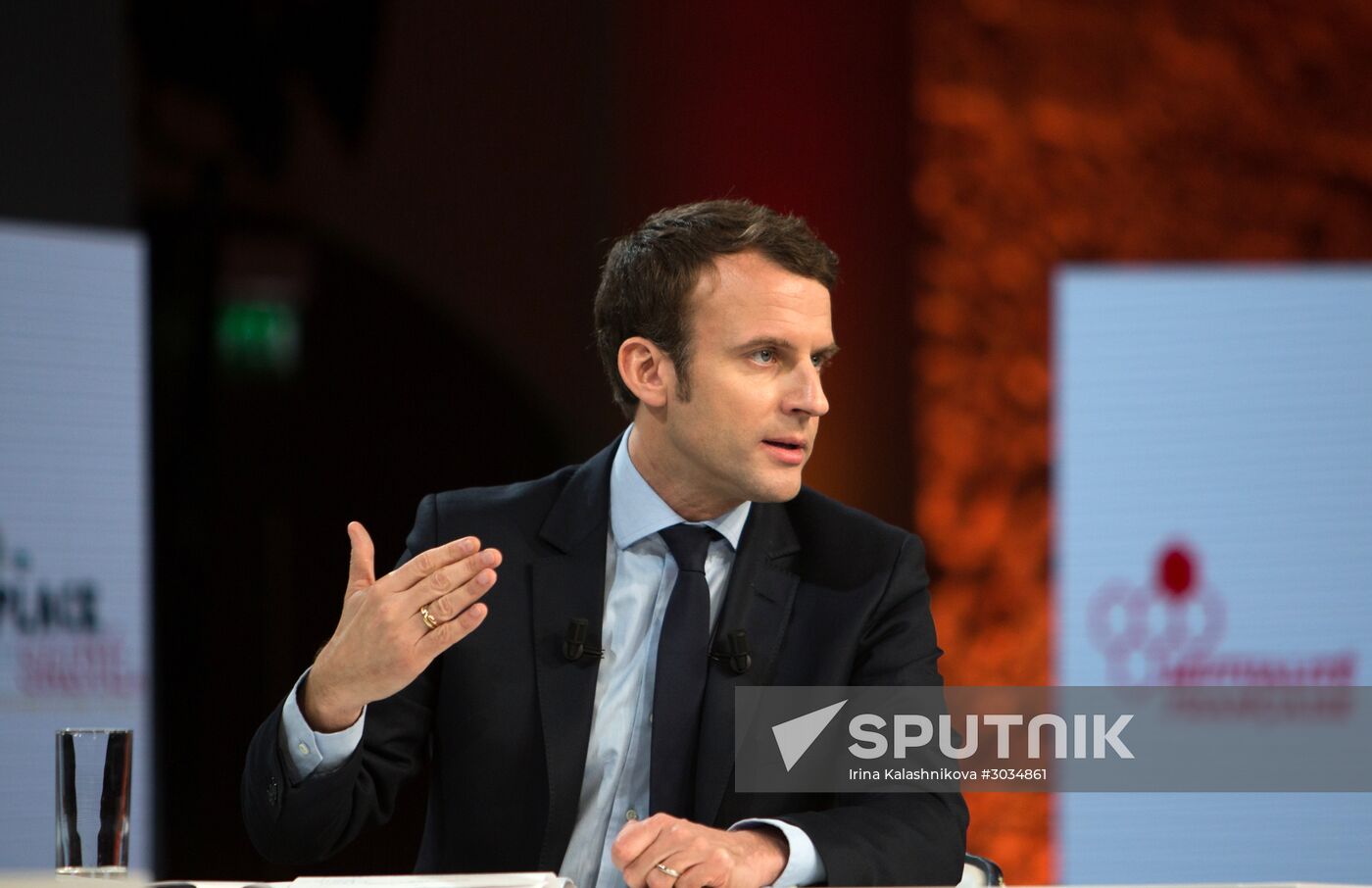 French presidential candidates make election speeches