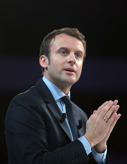 French presidential candidates make election speeches