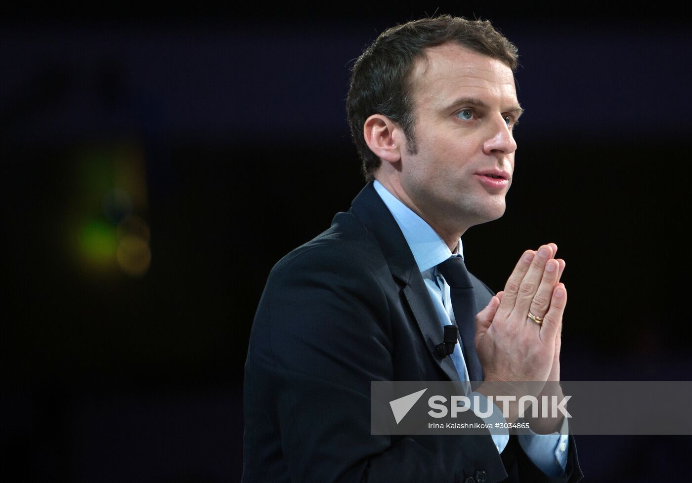 French presidential candidates make election speeches