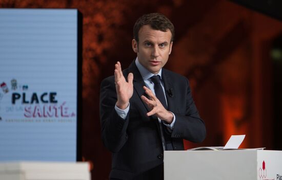 French presidential candidates make election speeches