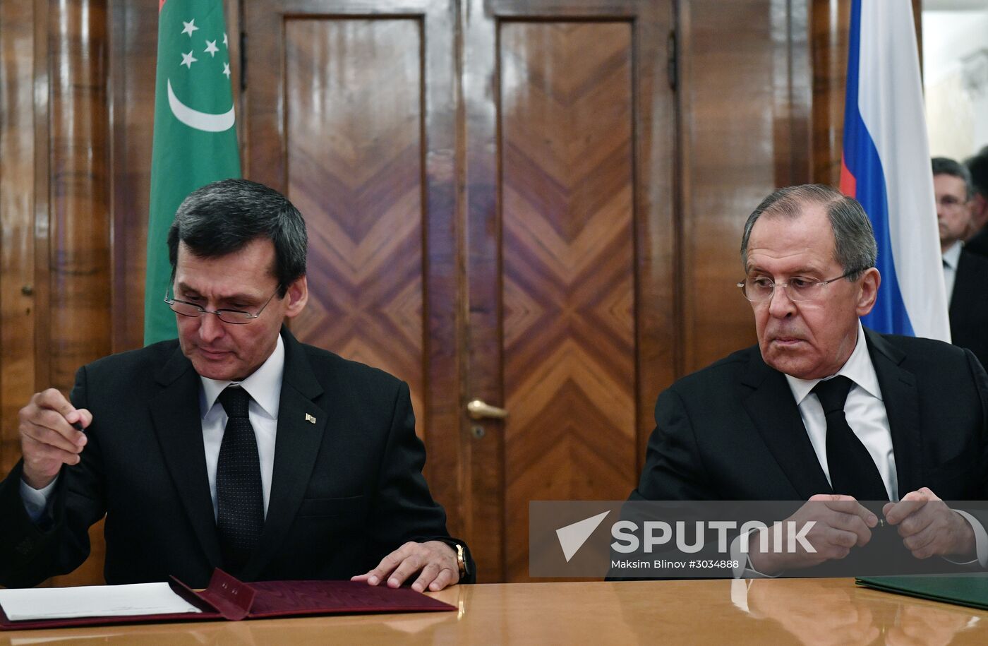 Sergei Lavrov meets with several officials in Moscow