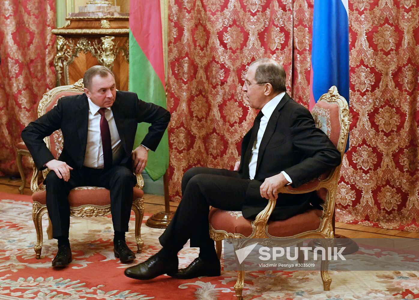 Sergei Lavrov meets with several officials in Moscow