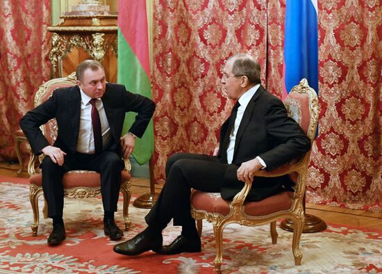 Sergei Lavrov meets with several officials in Moscow
