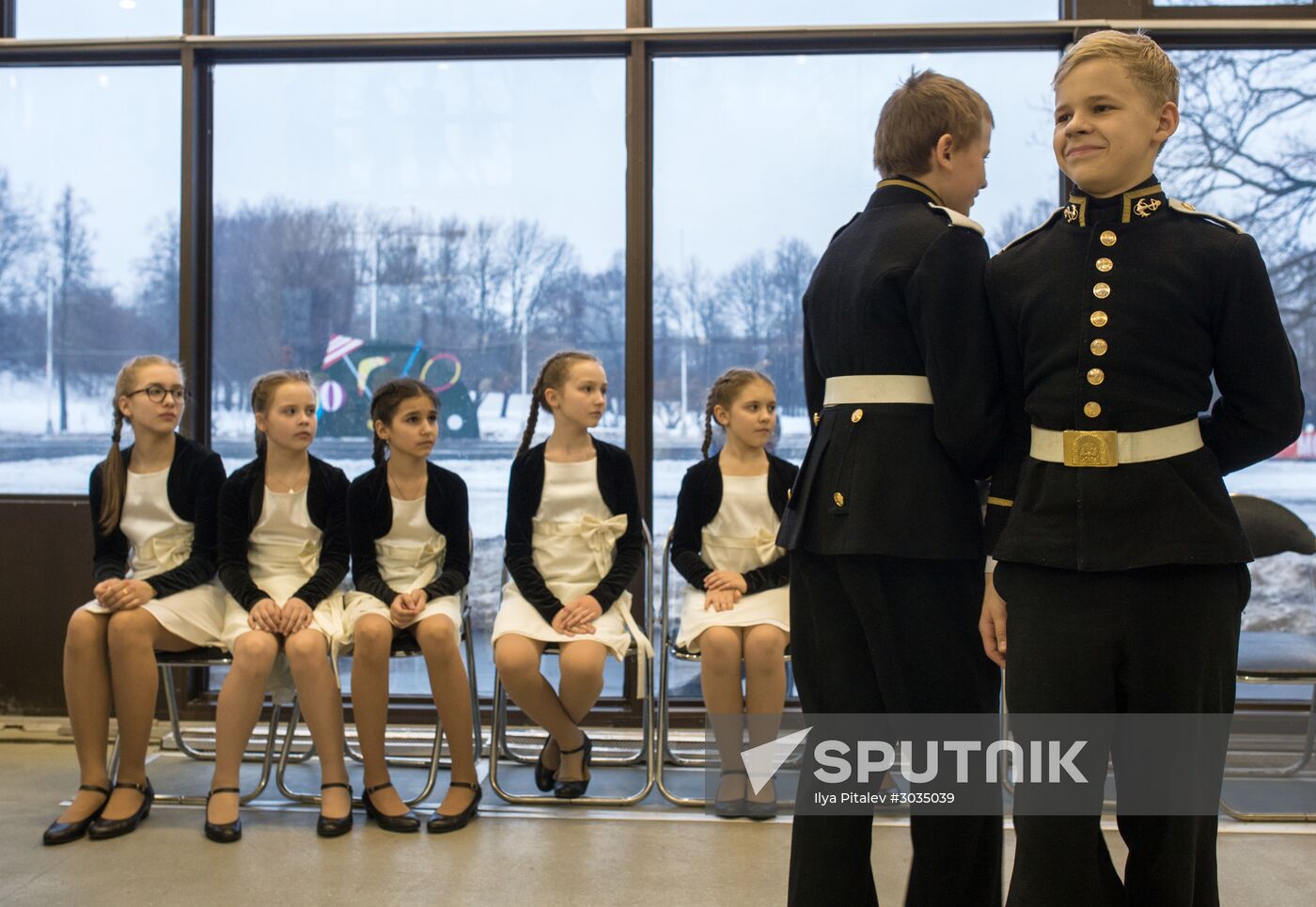 Young sailors' ball to mark Defender of the Fatherland Day