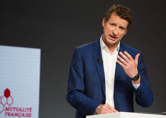 French presidential candidates make election speeches