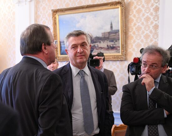 Sergei Lavrov meets with UN High Commissioner for Refugees Filippo Grandi