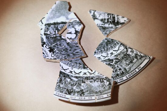 Presenting artifacts unearthed at Moscow's Bersenevskaya Embankment