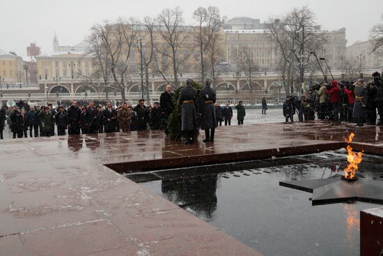 Wreath-laying ceremony at the Tomb of the Unknown Soldier on the Defender of the Fatherland Day