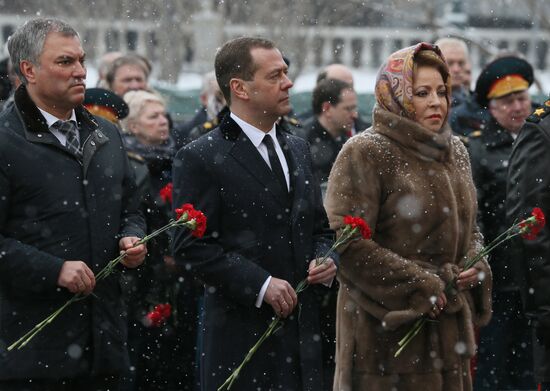 Wreath-laying ceremony at the Tomb of the Unknown Soldier on the Defender of the Fatherland Day