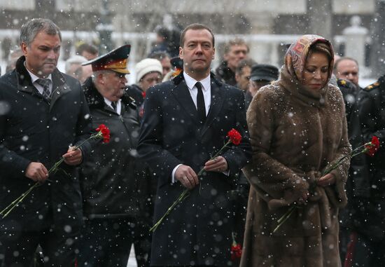 Wreath-laying ceremony at the Tomb of the Unknown Soldier on the Defender of the Fatherland Day