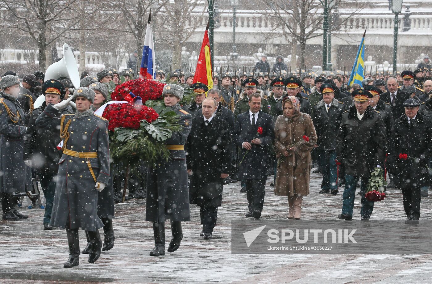 Wreath-laying ceremony at the Tomb of the Unknown Soldier on the Defender of the Fatherland Day