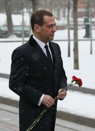 Wreath-laying ceremony at the Tomb of the Unknown Soldier on the Defender of the Fatherland Day