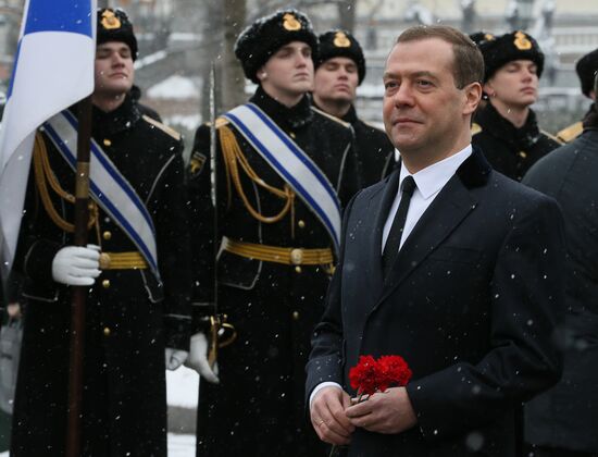 Wreath-laying ceremony at the Tomb of the Unknown Soldier on the Defender of the Fatherland Day
