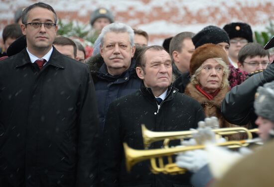 Wreath-laying ceremony at the Tomb of the Unknown Soldier on the Defender of the Fatherland Day