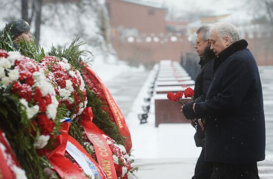 Wreath-laying ceremony at the Tomb of the Unknown Soldier on the Defender of the Fatherland Day