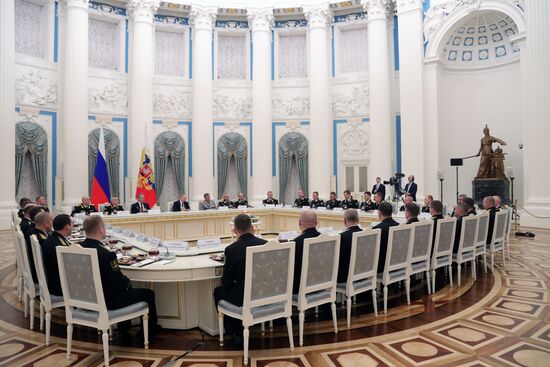 President Putin meets with Northern Fleet officers