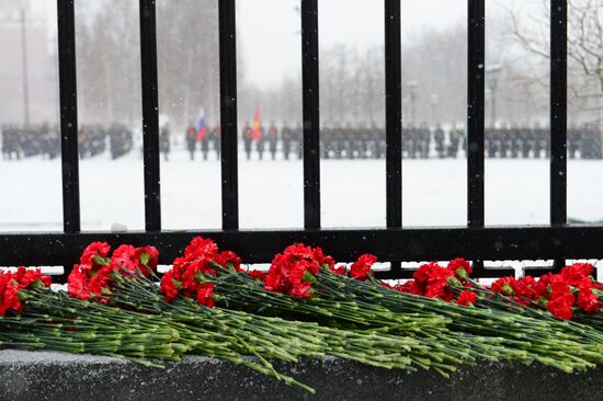 Wreath-laying ceremony at the Tomb of the Unknown Soldier on the Defender of the Fatherland Day