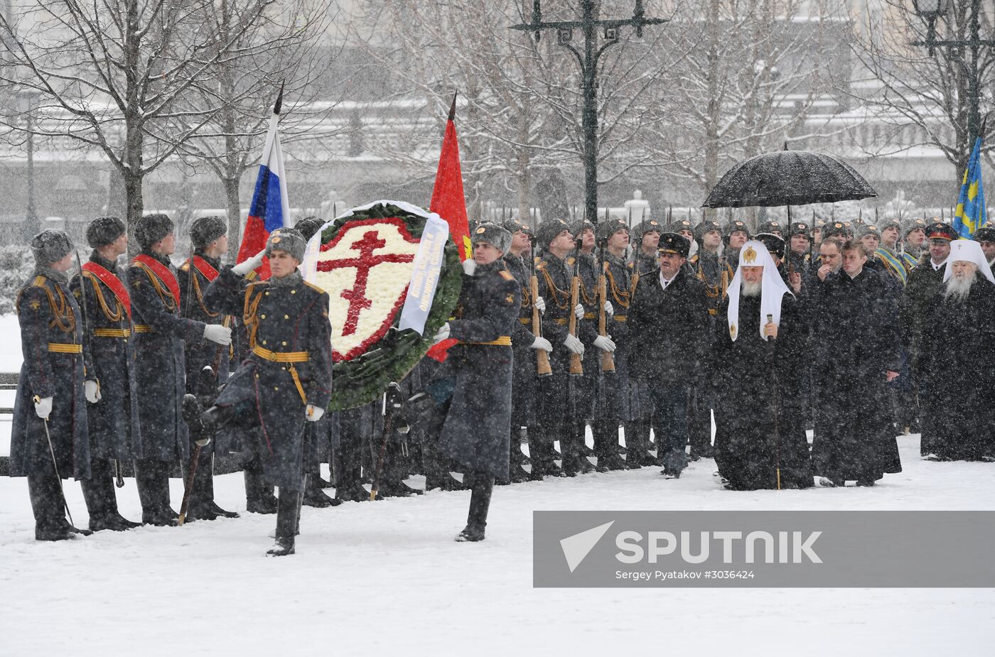 Wreath-laying ceremony at the Tomb of the Unknown Soldier on the Defender of the Fatherland Day