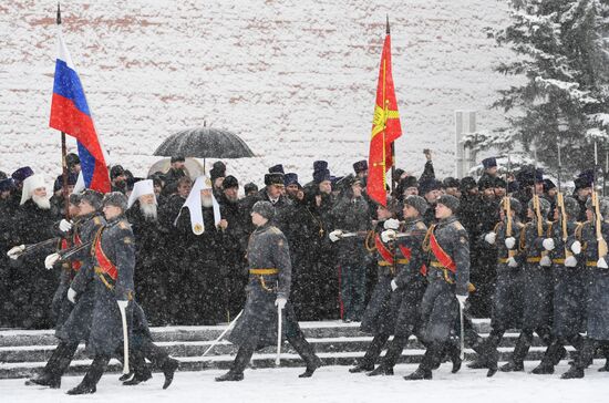 Wreath-laying ceremony at the Tomb of the Unknown Soldier on the Defender of the Fatherland Day