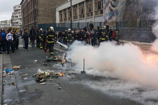 Protesters clash with police over violence against immigrants