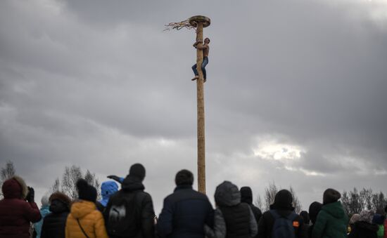 Maslenitsa celebrated in Nikola-Lenivets
