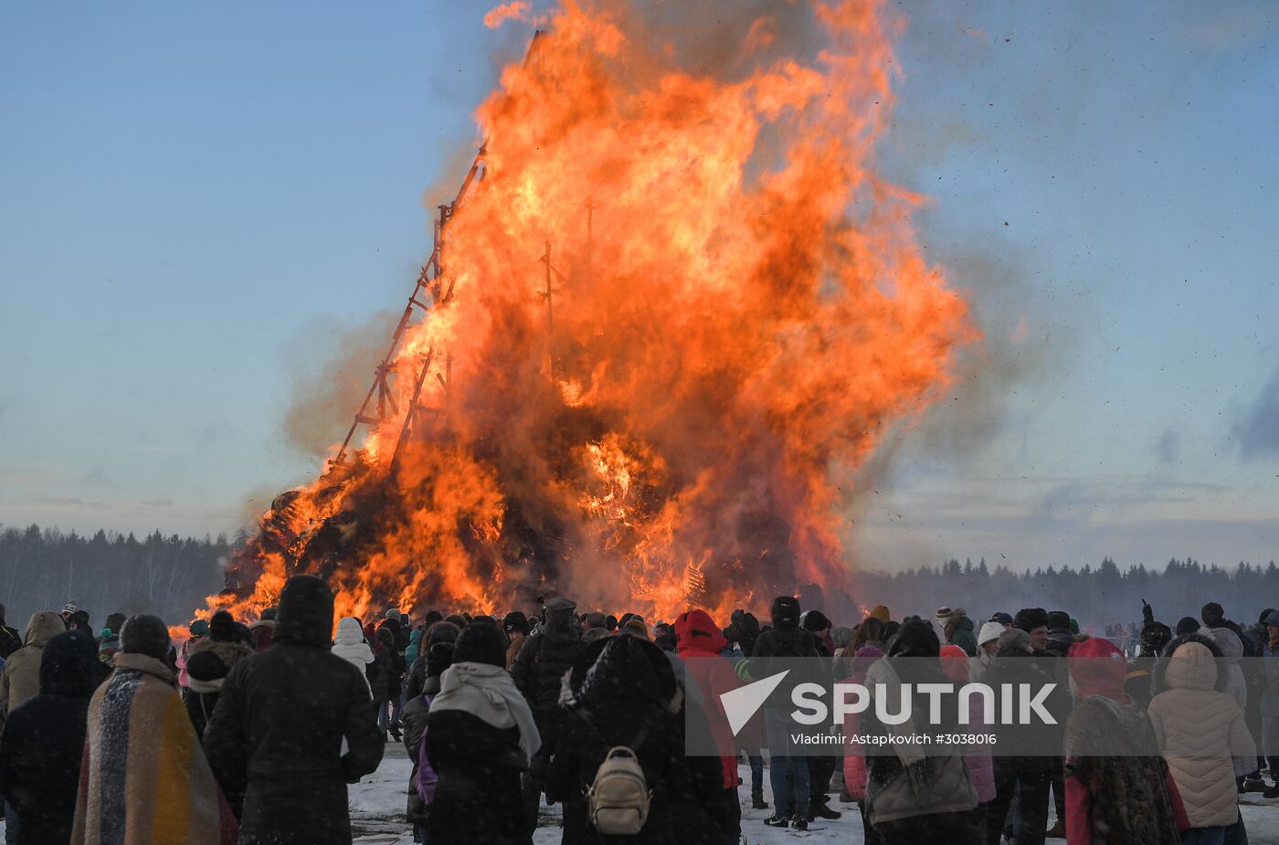 Maslenitsa celebrated in Nikola-Lenivets