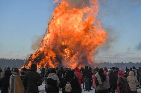 Maslenitsa celebrated in Nikola-Lenivets