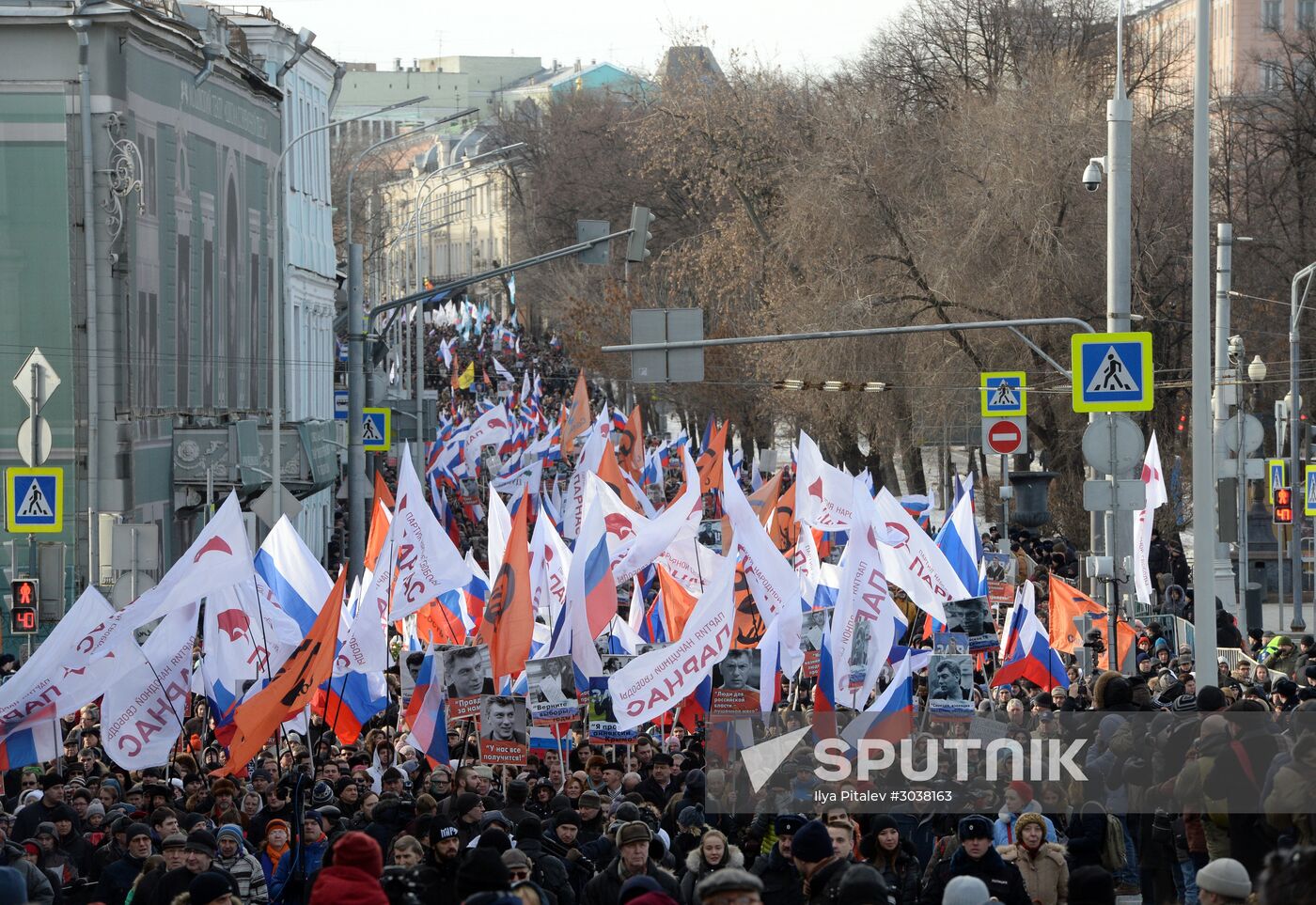 March to commemorate Boris Nemtsov