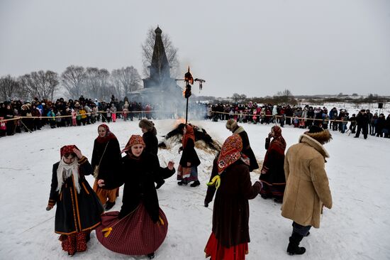 Maslenitsa celebrated in Russian cities