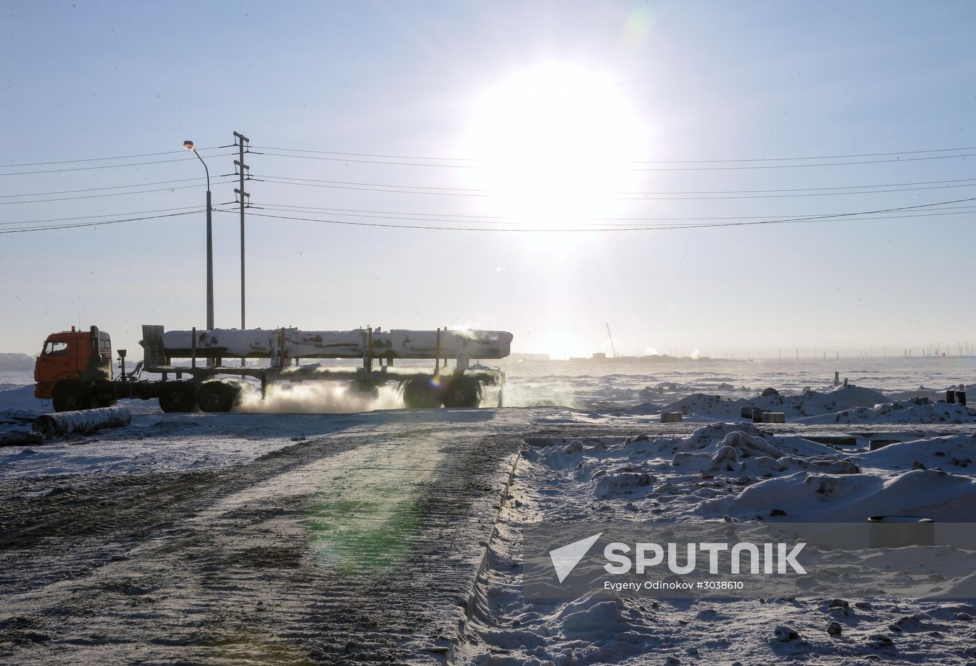 Building liquefied natural gas plant Yamal LNG