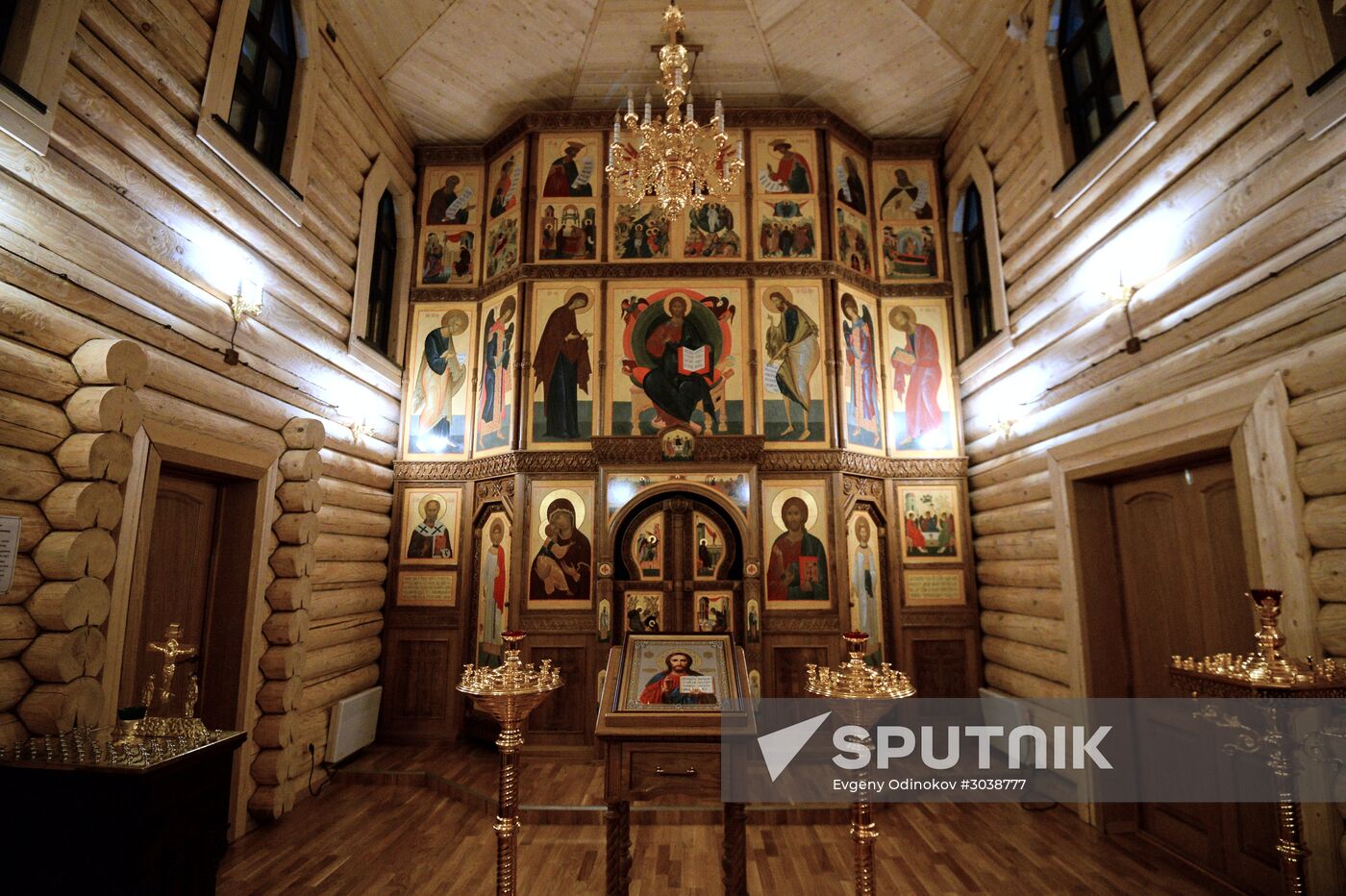 Building liquefied natural gas plant Yamal LNG