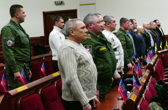 People's Council of the Donetsk People's Republic holds plenary meeting