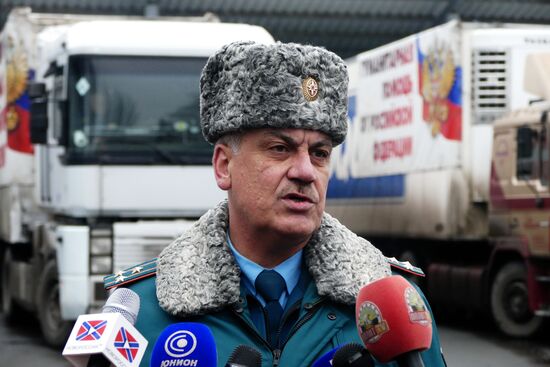 61st Russian humanitarian convoy arrives to Donetsk