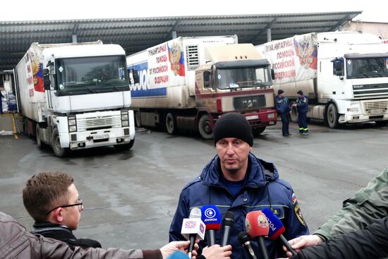 61st Russian humanitarian convoy arrives to Donetsk