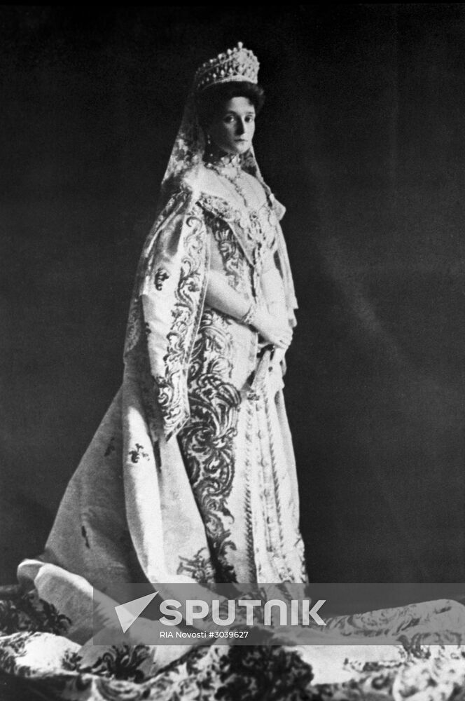 Empress Aleksandra Fyodorovna