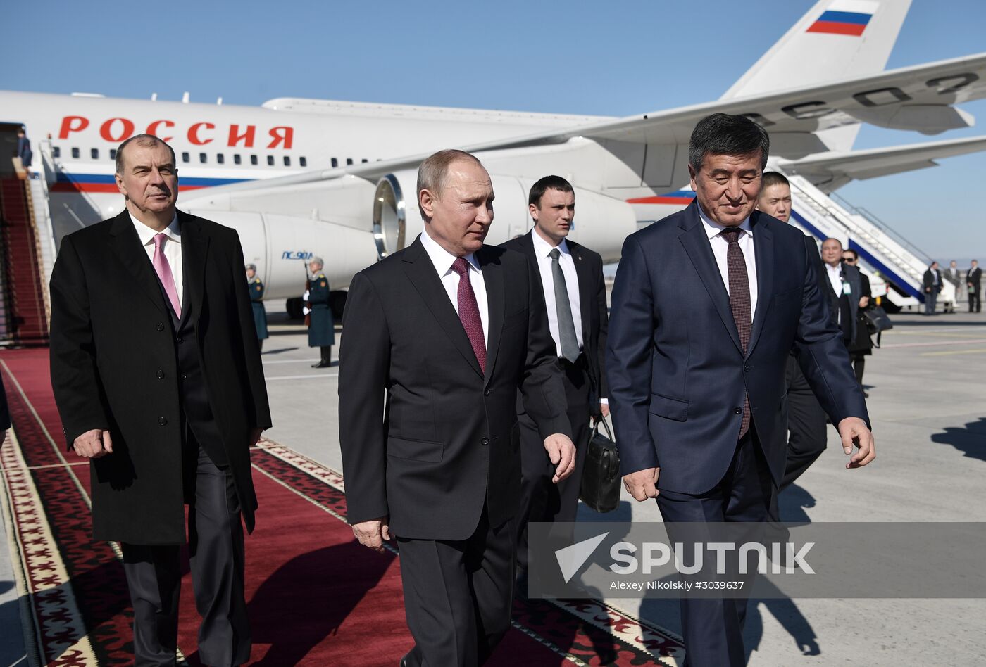Vladimir Putin pays official visit to Kyrgyzstan