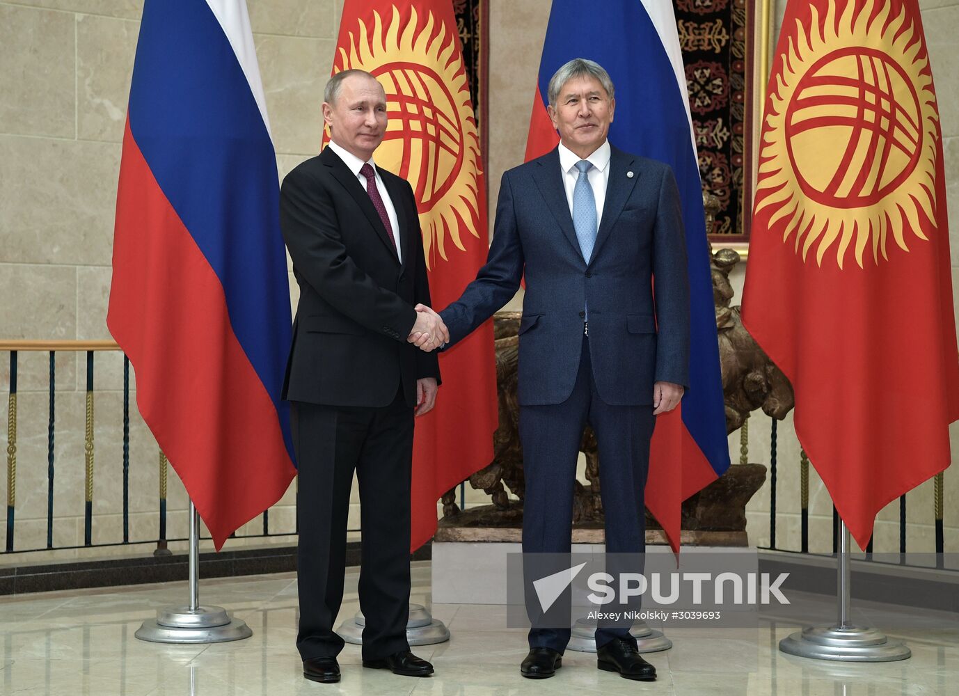 Vladimir Putin pays official visit to Kyrgyzstan\